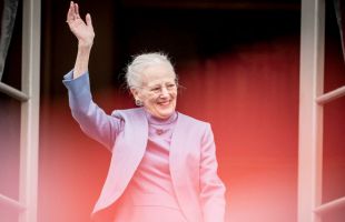 Vuelven a ingresar a la reina Margarita de Dinamarca tras detectarle un trombo