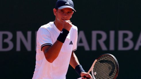 Roland Garros. Jódar doblega a un combativo Duckworth y pasa a la tercera ronda