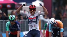 Giro Italia. El extraordinario Magnier se impone en una llegada explosiva