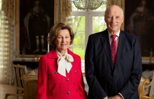 Dan de alta a la Reina Sonia de Noruega tras ser ingresada por problemas cardíacos
