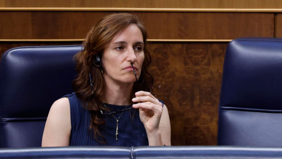 Mónica García se niega a hablar con los sindicatos médicos, que mantendrán la huelga durante junio