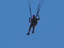 La Princesa Leonor realiza su primer salto en paracaídas