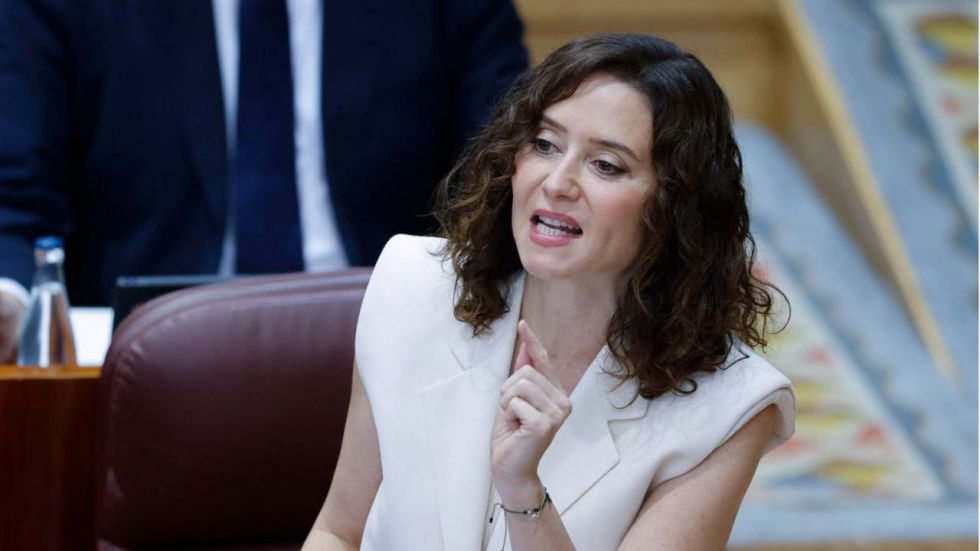Ayuso denuncia la 'situación de deterioro' causada por un 'Gobierno debilitado y sobornado'
