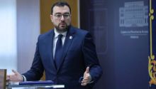 Barbón afirma haber sufrido la 'guerra sin cuartel' que Cerdán emprendió contra Adriana Lastra
