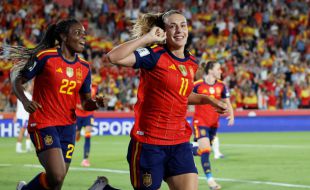España se entrega a la selección femenina de fútbol en La 1