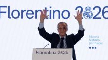 Florentino Pérez arrolla a Riquelme y es reelegido presidente del Real Madrid