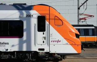 Rodalies sufre dos cortes totales en toda Cataluña por una avería informática el día de la visita del Papa