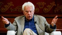 Felipe González recuerda que él convocó elecciones cuando no pudo aprobar presupuestos: 'Ahora eso no se lleva'