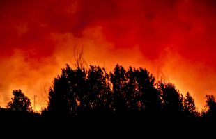 La superficie del incendio de Villanueva (Huelva) supera ya las 5.000 hectáreas