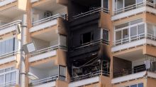 Dos fallecidos y 24 heridos en un incendio en un bloque de viviendas en Magaluf