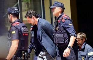 La Fiscalía mantiene las medidas cautelares a Andic y ve riesgo de fuga por su 'altísima capacidad económica'