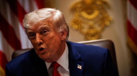Trump dice ahora que el texto del acuerdo con Irán 'no es definitivo' y que puede lanzar 'más bombas'