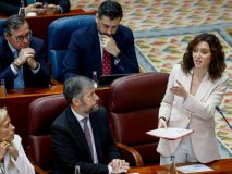 Ayuso retrata al PSOE en una despiada diatriba en la Asamblea: 'Mal día en la joyería...'