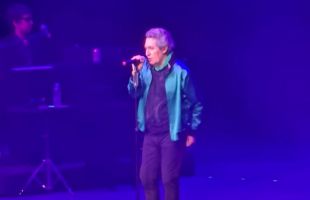 Miguel Ríos suspende dos conciertos debido a un 'leve traumatismo craneal' por una caída
 