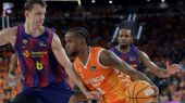Liga ACB. El Valencia aplasta al Barça y nivela la final