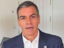 Sánchez se refugia en TikTok y usa la ola de calor para escurrir el bulto: 'Bebe agua, ponte crema solar...'