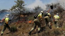 Activos dos incendios de más de 20 hectáreas en zonas rurales de La Coruña y Orense