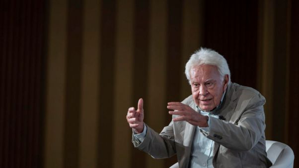 Afirma que el Gobierno 'no tiene un proyecto para España': 'Hay un momento en que la responsabilidad política hay que asumirla'.
