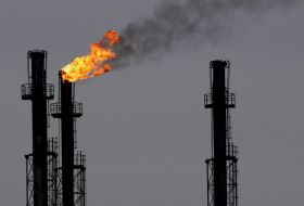 El brent baja un 4,33%, hasta 73 dólares, y se sitúa a niveles previos a la guerra en Irán