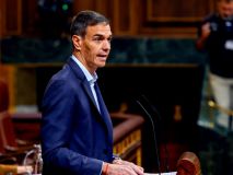 Sánchez elude su responsabilidad mientras una mayoría del Congreso le exige que dimita y convoque elecciones