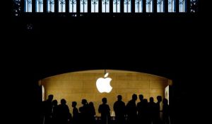 Apple sube los precios de sus dispositivos por la escasez de chips de memoria