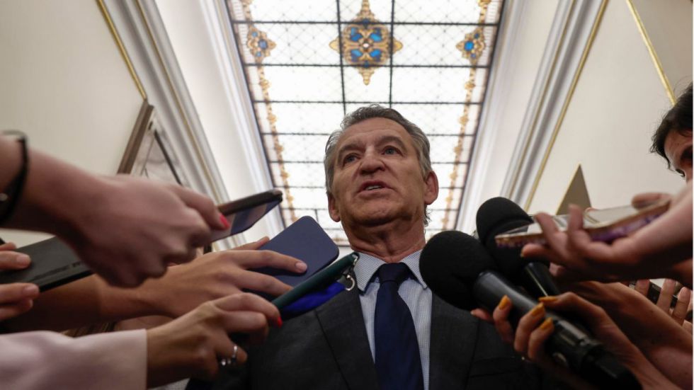Feijóo denuncia que Sánchez está usando 'ingeniería electoral' para 'fabricar' votantes