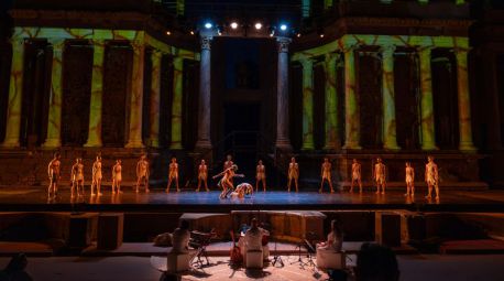 ‘Spartacus’ alza la voz y el baile en Mérida con un grito de libertad contra el yugo