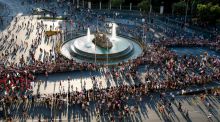 La manifestación del Orgullo 2026 se celebra en un ambiente festivo y reivindicativo