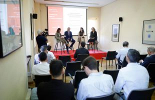 El sector público impulsa la IA con hackatones, universidad y alianzas con la UE y la ONU