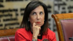 Margarita Robles se reunirá este jueves con el embajador de EEUU tras los ataques de Trump a España