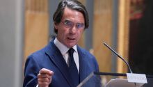 La fundación de Aznar llama 'bocazas' a Trump y afea a Sánchez que no defendiera a España