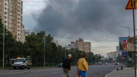 Cinco muertos y 30 heridos en un ataque ruso con bombas aéreas en la ciudad ucraniana de Sumi
