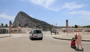 La verja de Gibraltar, derribada tras el acuerdo entre Reino Unido y la UE