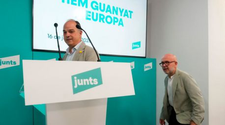 Junts afirma que Puigdemont 'volverá a Cataluña, caiga quien caiga'