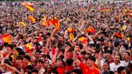 El Fórum de Barcelona, a reventar de aficionados de España vibrar con la final del Mundial