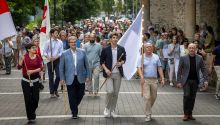 200 alcaldes del PNV y Bildu reivindican su 'derecho a decidir' en el País Vasco