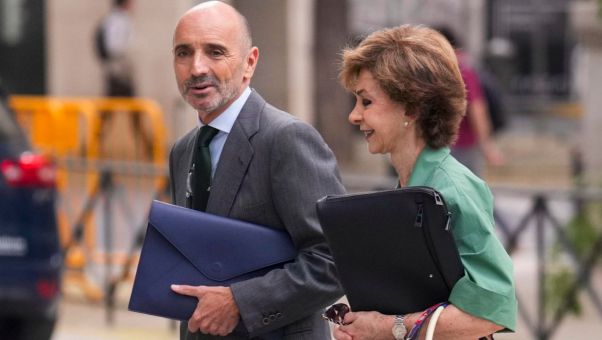 El supuesto testaferro del ex presidente declara que desconoce con quién habló en el seno del Gobierno para lograr la operación.