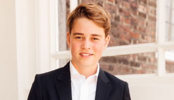 El príncipe Jorge, nieto del rey Carlos III, cumple 13 años
 