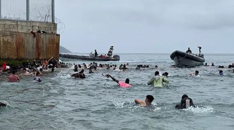 Se duplica la entrada de menas a nado en Melilla tras la sentencia del Supremo prohibiendo su devolución