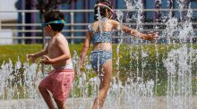 El tiempo: media España en alerta por tormentas o calor sofocante
