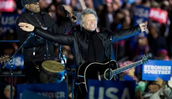 Una sinusitis impide a Jon Bon Jovi terminar un concierto
