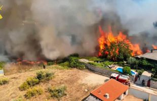 Más de 12.000 hectáreas quemadas y de 60.000 evacuados o confinados en el peor incendio de la historia de Madrid