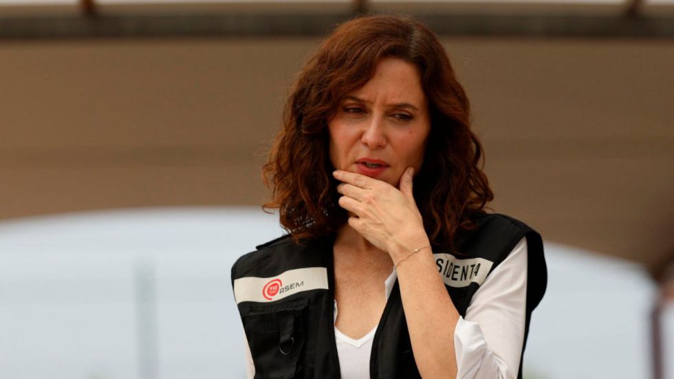 Ayuso rompe a llorar cuando repasa la situación en el Valle de Tiétar, origen de su familia paterna