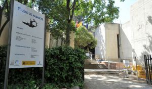 Cuatro encapuchados roban 200 monedas de oro del Museo de Albacete