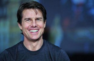 Suri se cambia el apellido de su padre, Tom Cruise