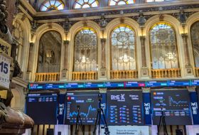La Bolsa cierra julio al borde de los 19.800 puntos