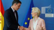 Venticuatro países de la UE cuestionan en una carta la política migratoria de Sánchez