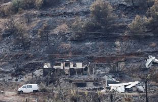 La investigación sobre el incendio de la Vall d'Uixó ve indicios de un origen intencionado