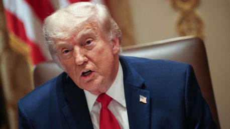 Trump afirma que las conversaciones con Irán se reanudarán este lunes