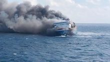 Cinco muertos en el incendio de un ferry en Indonesia